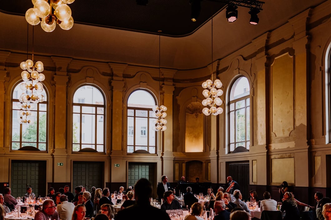 Saal Veranstaltung